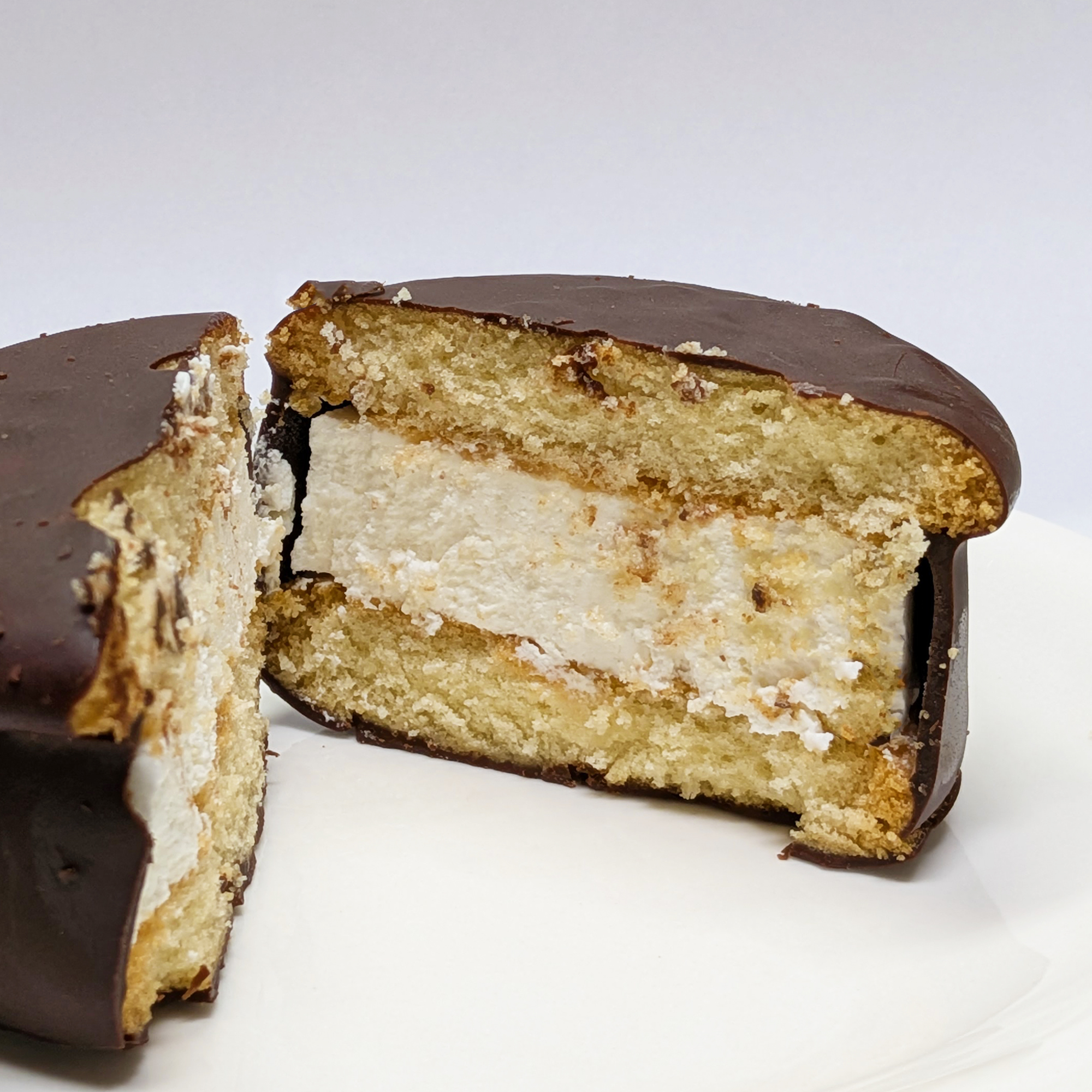 断面|ロッテアイス・生チョコパイ(業務用) 断面|ロッテアイス・生チョコパイ(業務用)